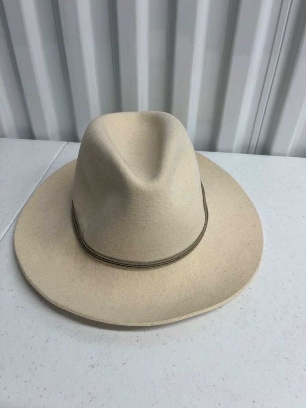 Artesano 100% Wool Felt Hat in Cream White Size L